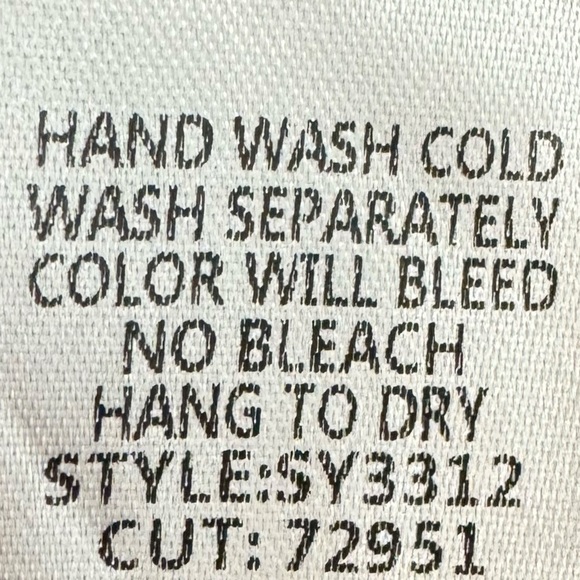 She + Sky Long Sleeve 3D Mesh Short Jacket Cardigan Flower appliqué in Pink - Picture 10 of 12